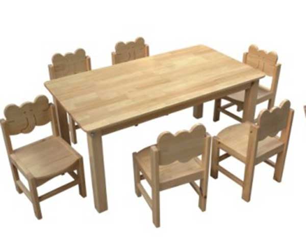 幼儿园木桌椅